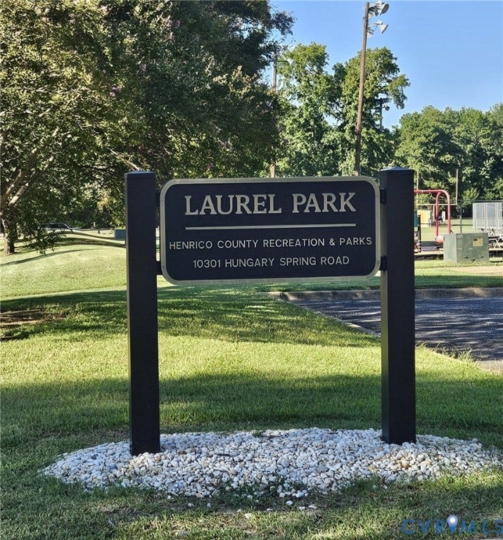 Laurel Park is within walking distance.