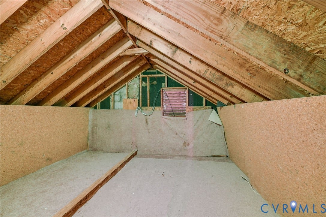 4820 Cedar Cliff Road, Chester, VA 23831 Exposed wood truss roof system