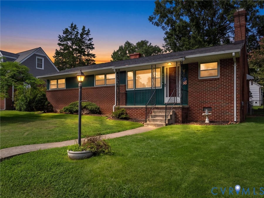 Property photo for 3017 Sherwood Lane, Hopewell, VA