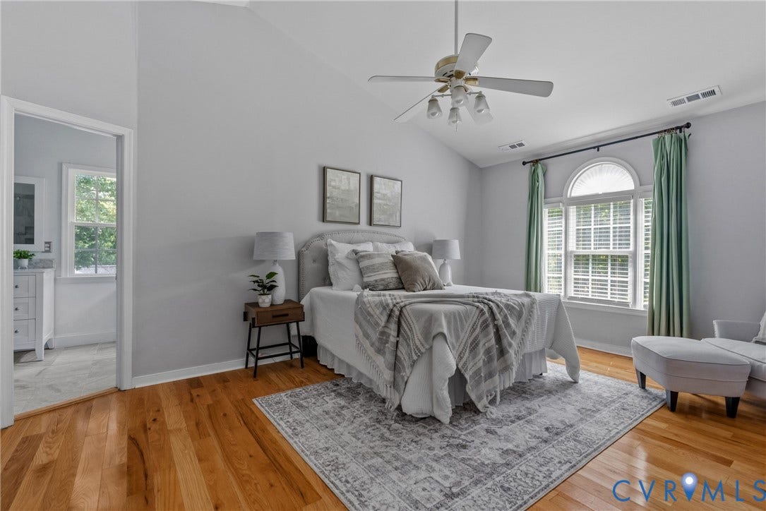 3242 Sherwood Ridge Drive, Powhatan, VA 23139 Vaulted ceiling with a ceiling fan