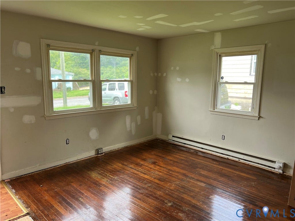 5429 Blueridge Avenue, Fulton, Richmond, VA 23231 Wood-finish flooring, multiple windows, and baseboard heating