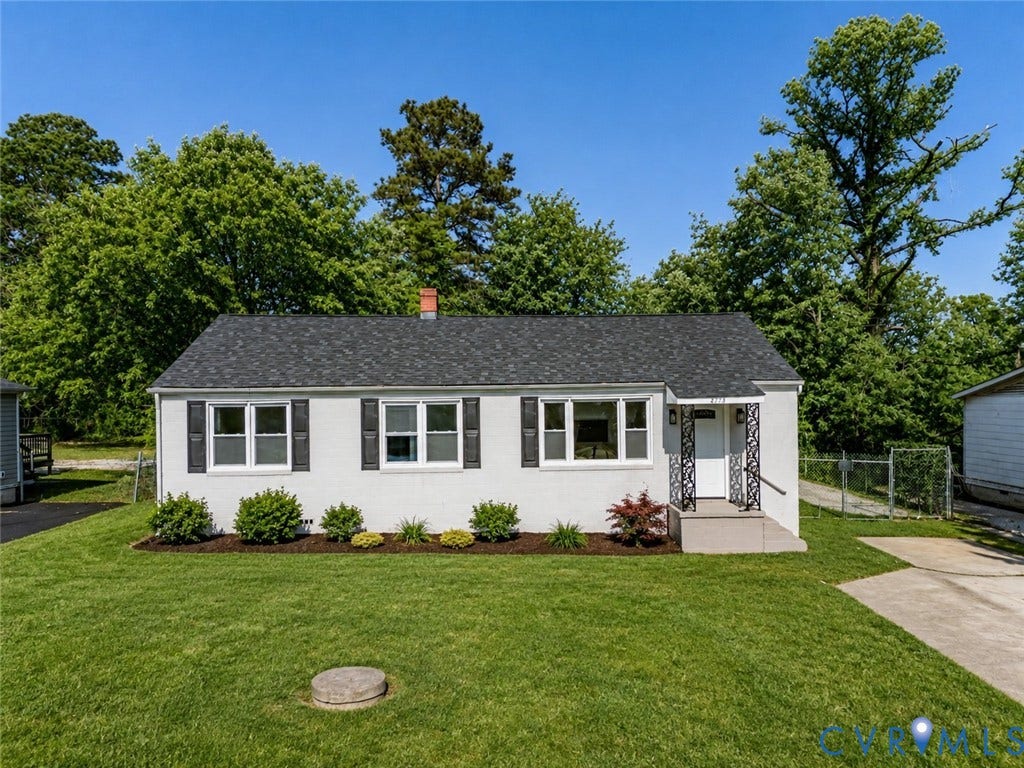 2773 Meadowbrook Street, Petersburg, VA 23803 Exterior - large flat lot - exterior foliage enhanced in photos