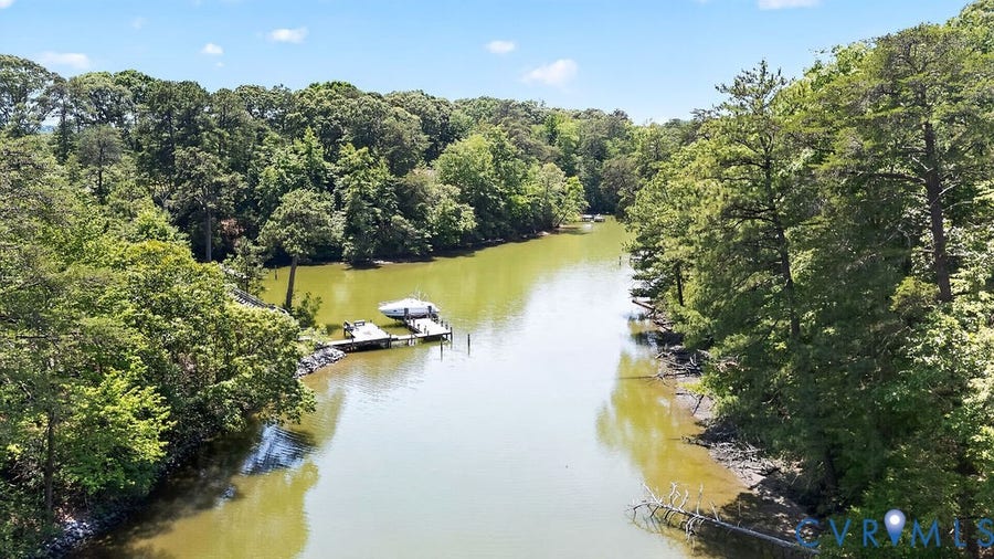 Property photo for 437 Doggett Lane, Lancaster, VA