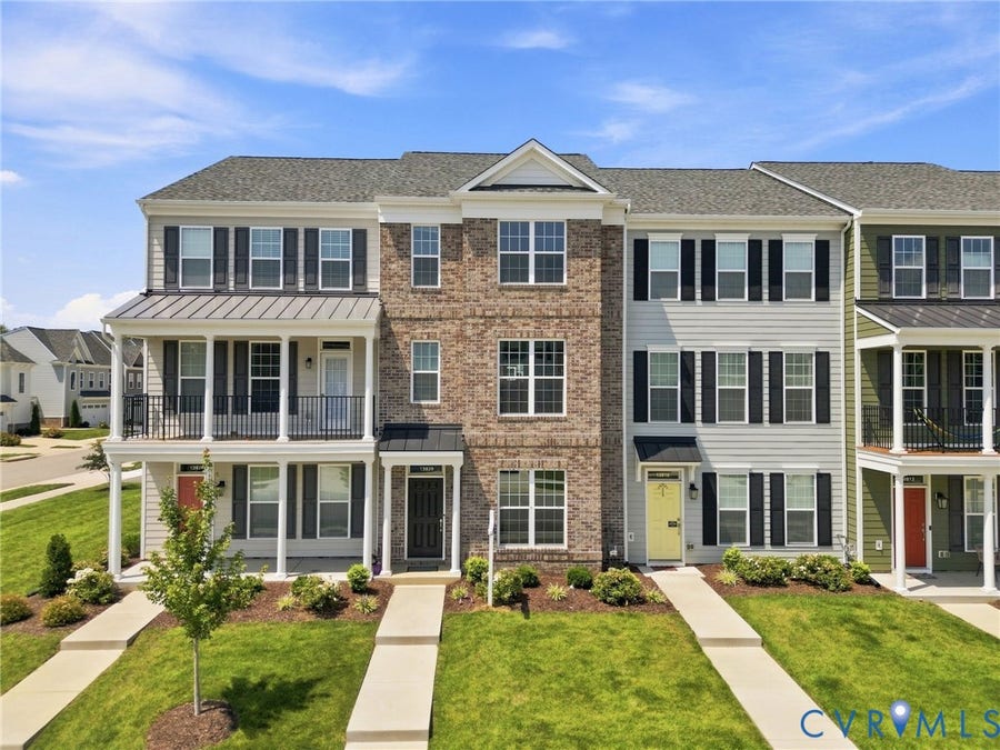Property photo for 13820 Village View Drive, Midlothian, VA