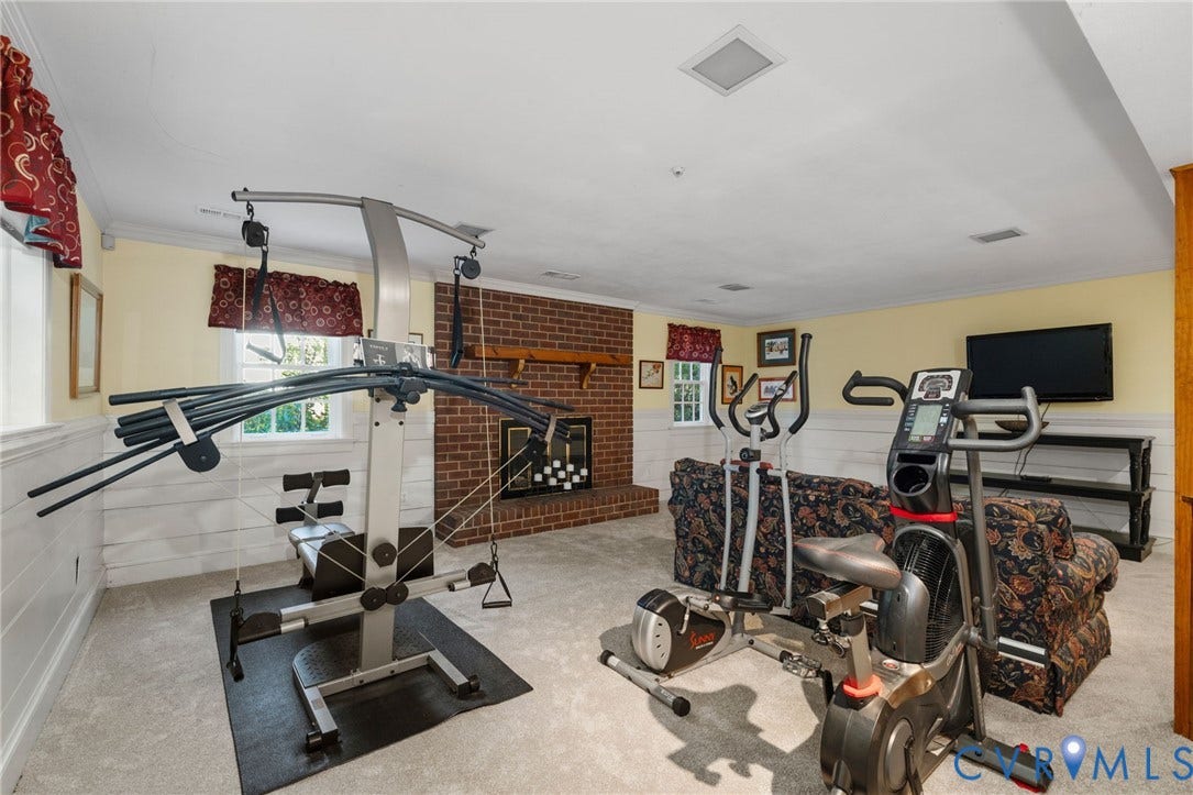 9301 Walhala Point, North Chesterfield, VA 23236