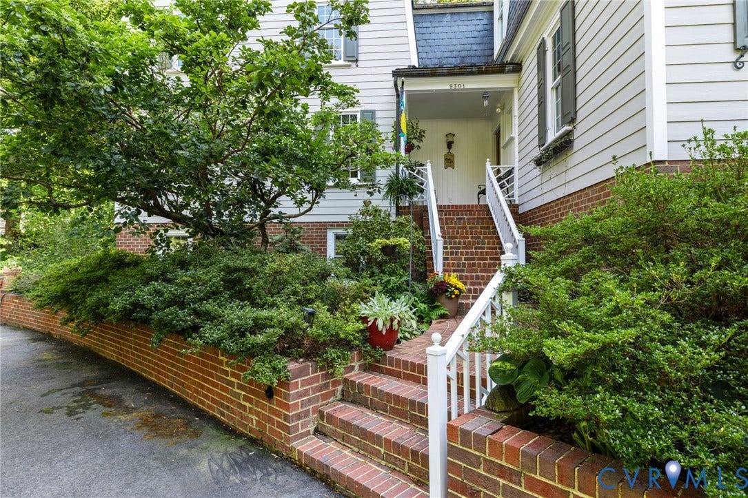 9301 Walhala Point, North Chesterfield, VA 23236