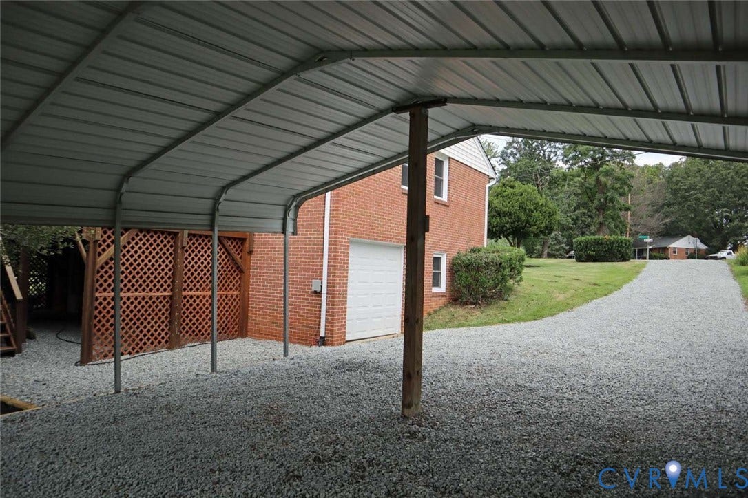 12853 Holly Lane, Manakin Sabot, VA 23103 12853 Holly Lane, Manakin Sabot, VA 23103