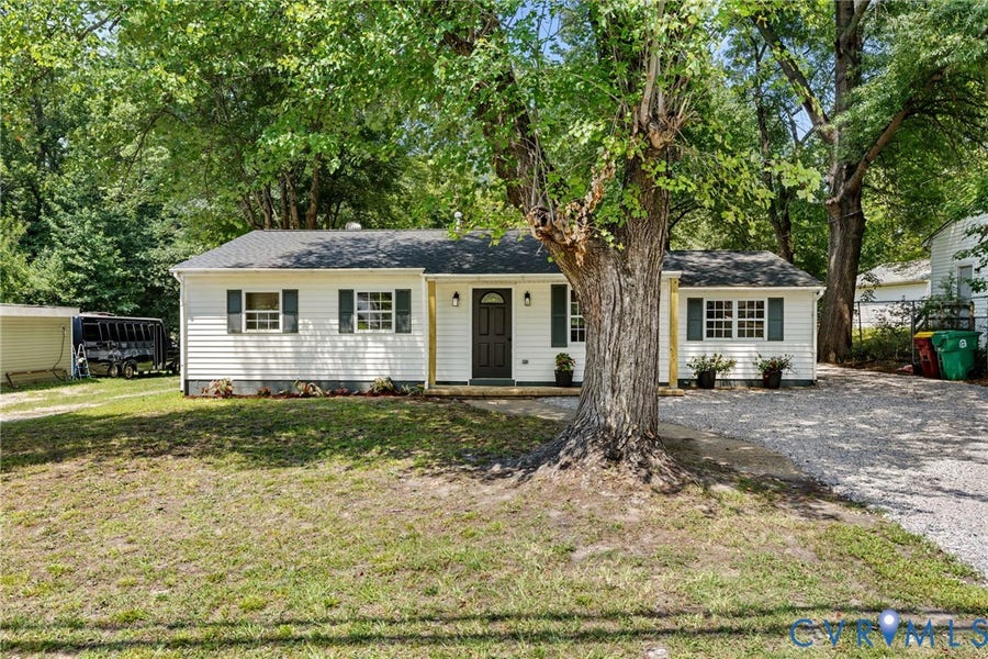 Property photo for 205 Holly Hill Drive, Petersburg, VA