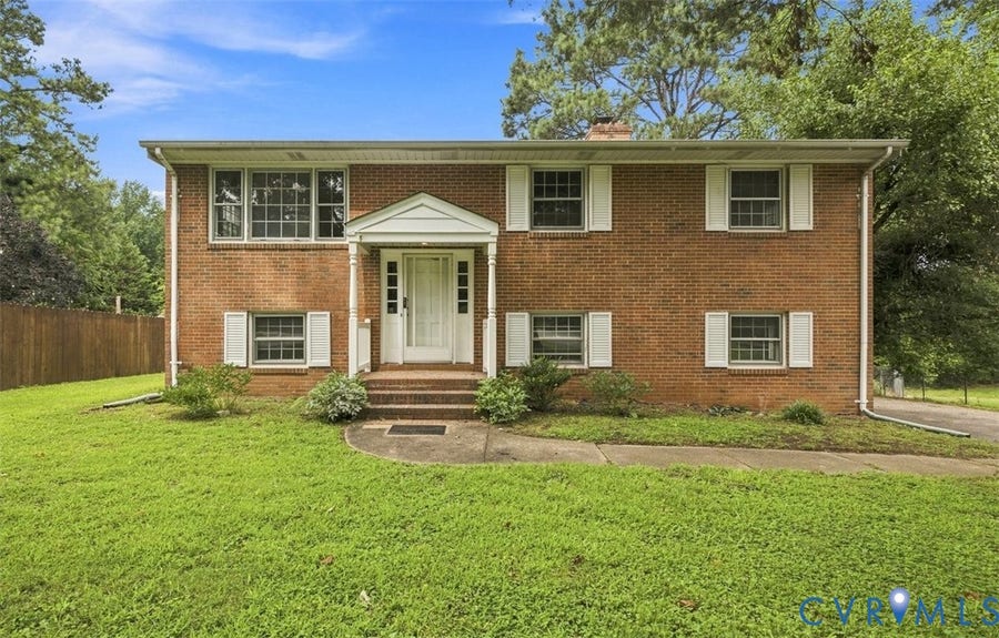 Property photo for 8196 Oak Street, Mechanicsville, VA