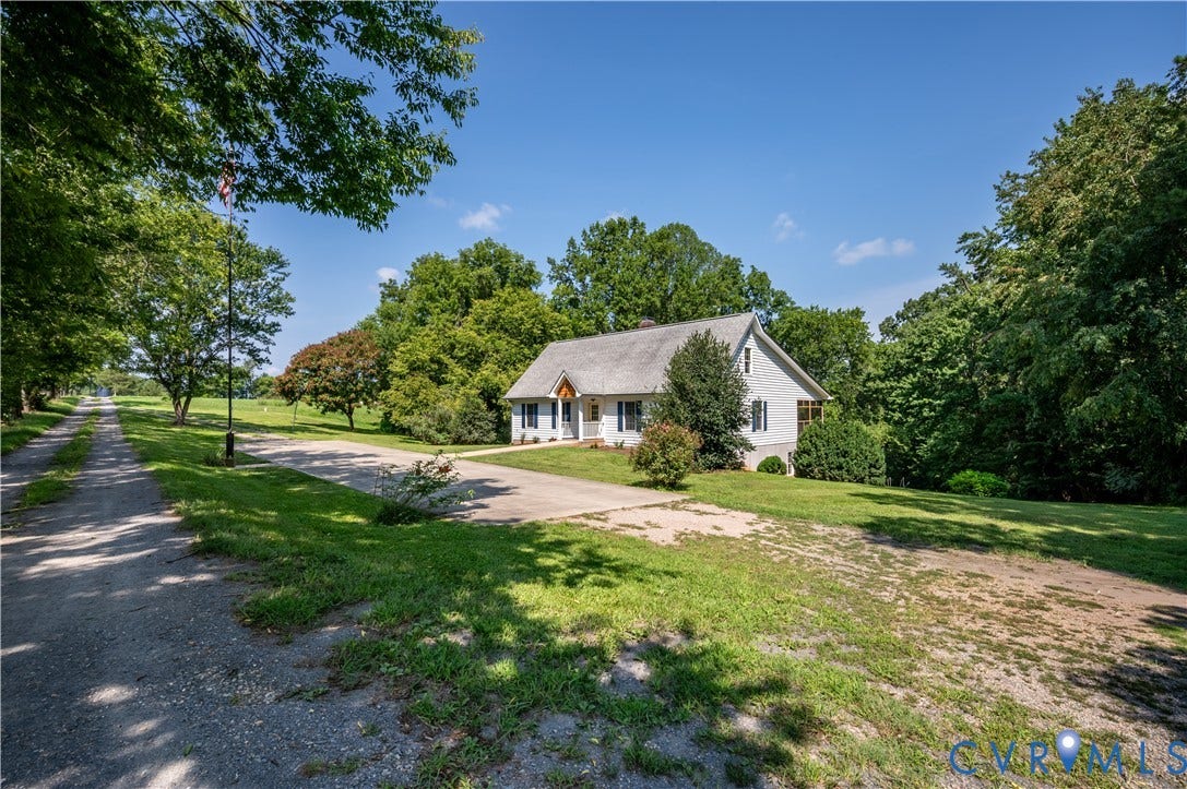 542 Ampthill Road, Cartersville, Cartersville, VA 23027