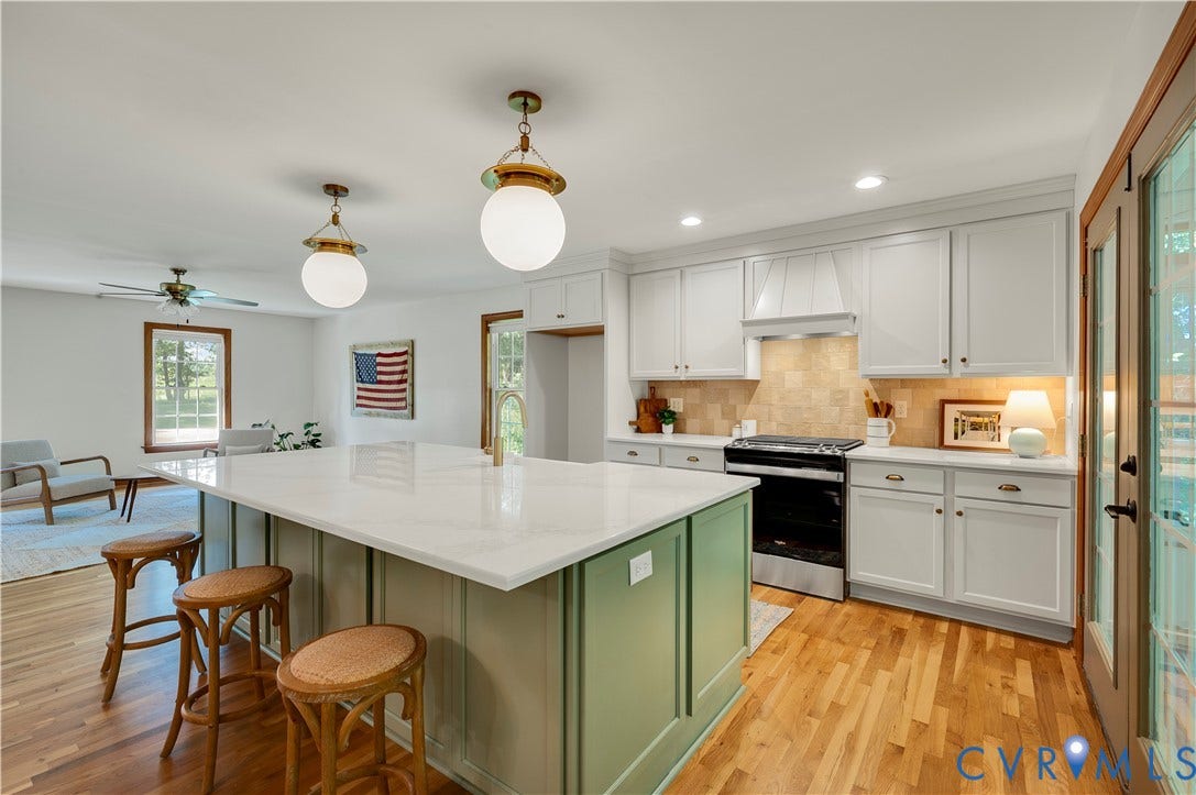 542 Ampthill Road, Cartersville, Cartersville, VA 23027