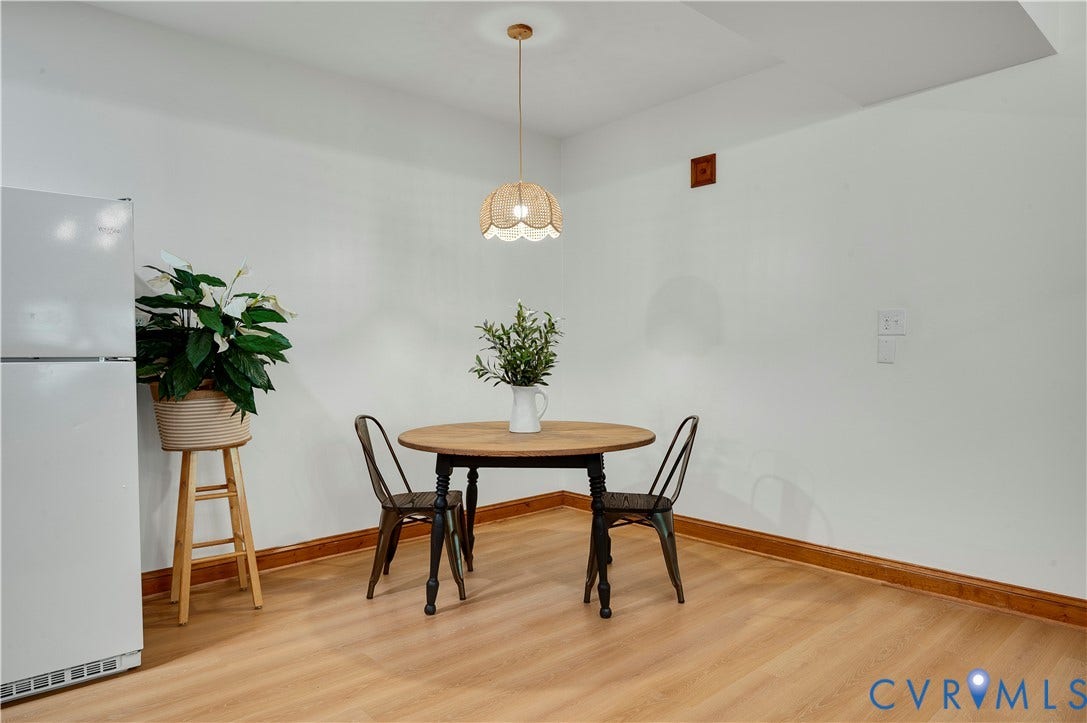 542 Ampthill Road, Cartersville, Cartersville, VA 23027