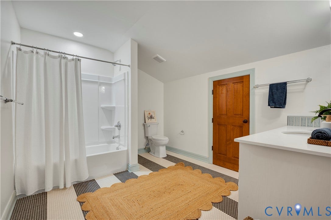 542 Ampthill Road, Cartersville, Cartersville, VA 23027