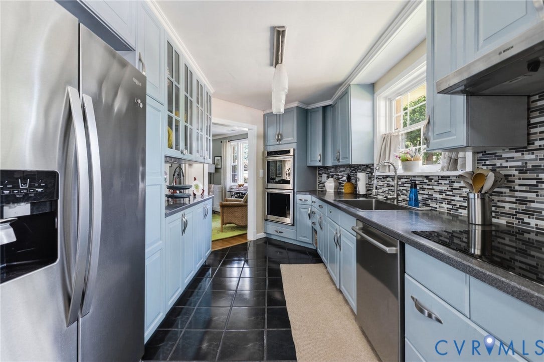 Double oven, new flat top and dishwasher