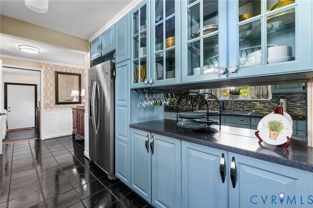Double oven, new flat top and dishwasher