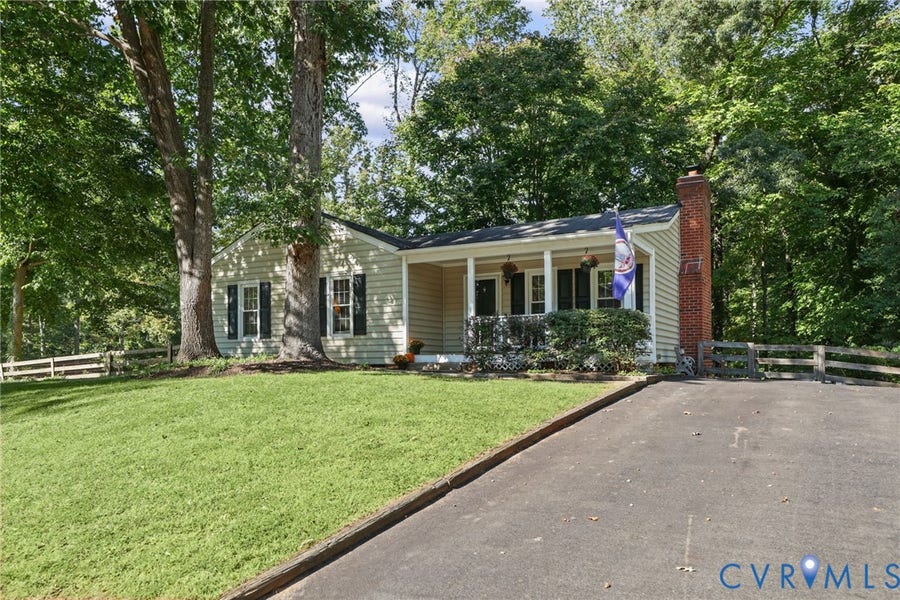 Property photo for 13512 Master Stag Drive, Midlothian, VA