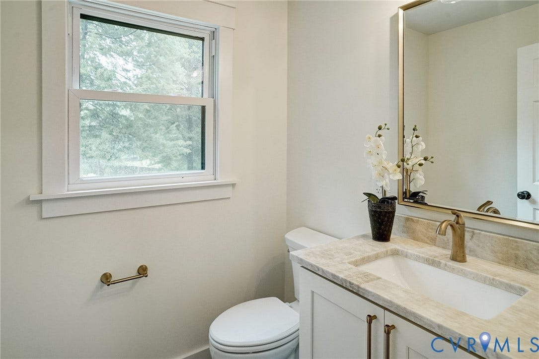 1609 Beaverdam Creek Road, Crozier, Crozier, VA 23039 Downstairs half bath