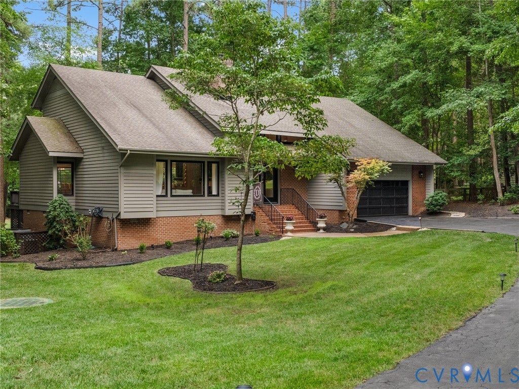 9009 Highgate Hill Drive, Chesterfield, VA 23832 9009 Highgate Hill Drive, Chesterfield, VA 23832
