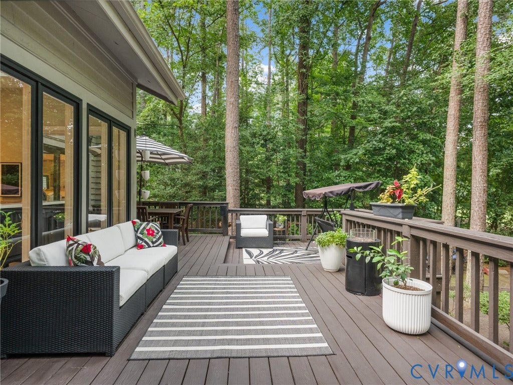 9009 Highgate Hill Drive, Chesterfield, VA 23832 9009 Highgate Hill Drive, Chesterfield, VA 23832