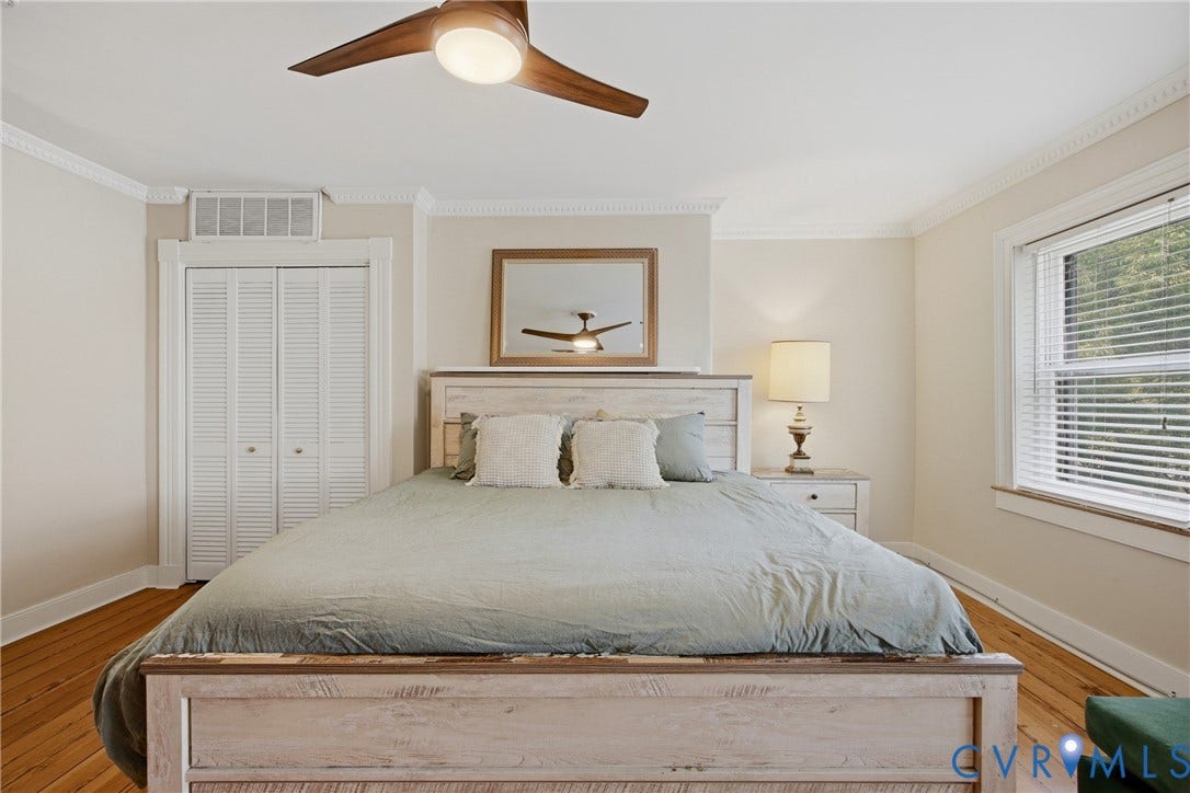 209 W Clay Street, Jackson Ward, Richmond, VA 23220 Hardwood floors, crown molding, ceiling fan, natural light