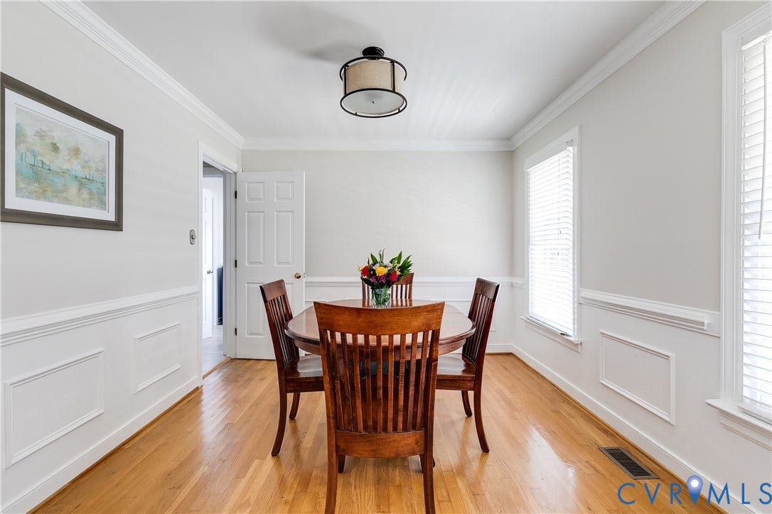 Dining Rm w Crown, Chair, Picture Framing Detail