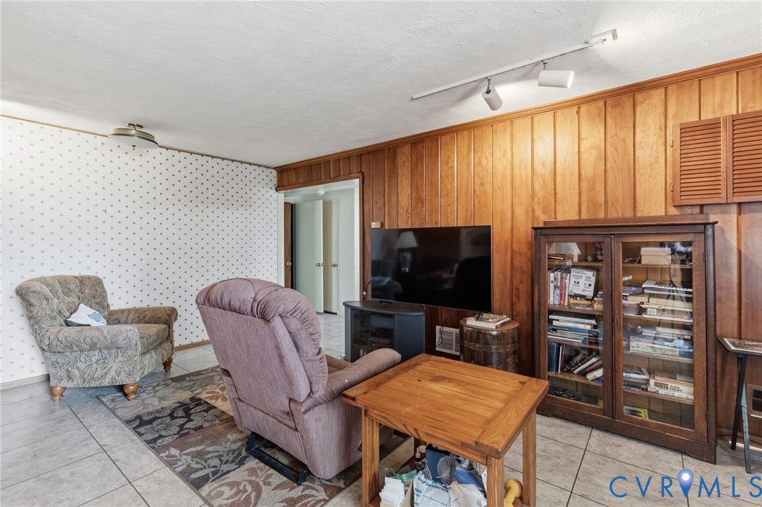 1100 Lake Avenue, Richmond, VA 23226