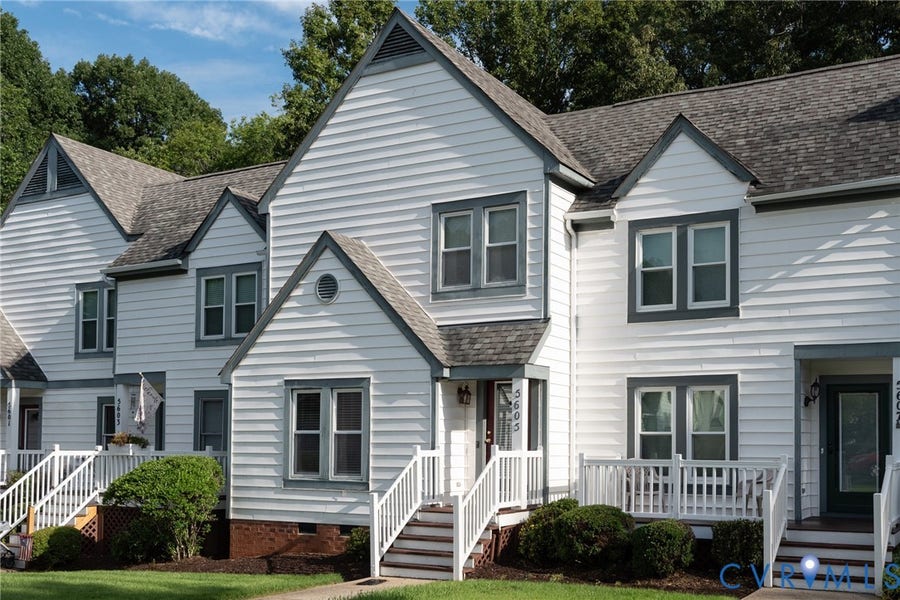Property photo for 5605 Beacon Hill Drive, Midlothian, VA