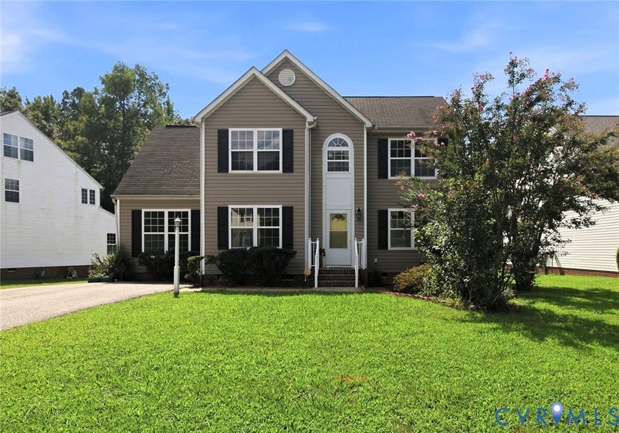 Property photo for 2113 Creekdale Court, Sandston, VA