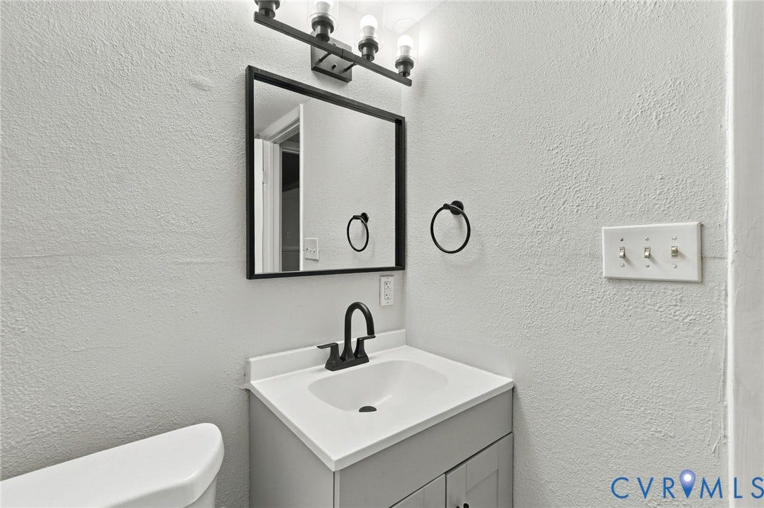 9206 Emmett Road, Glen Allen, VA 23060