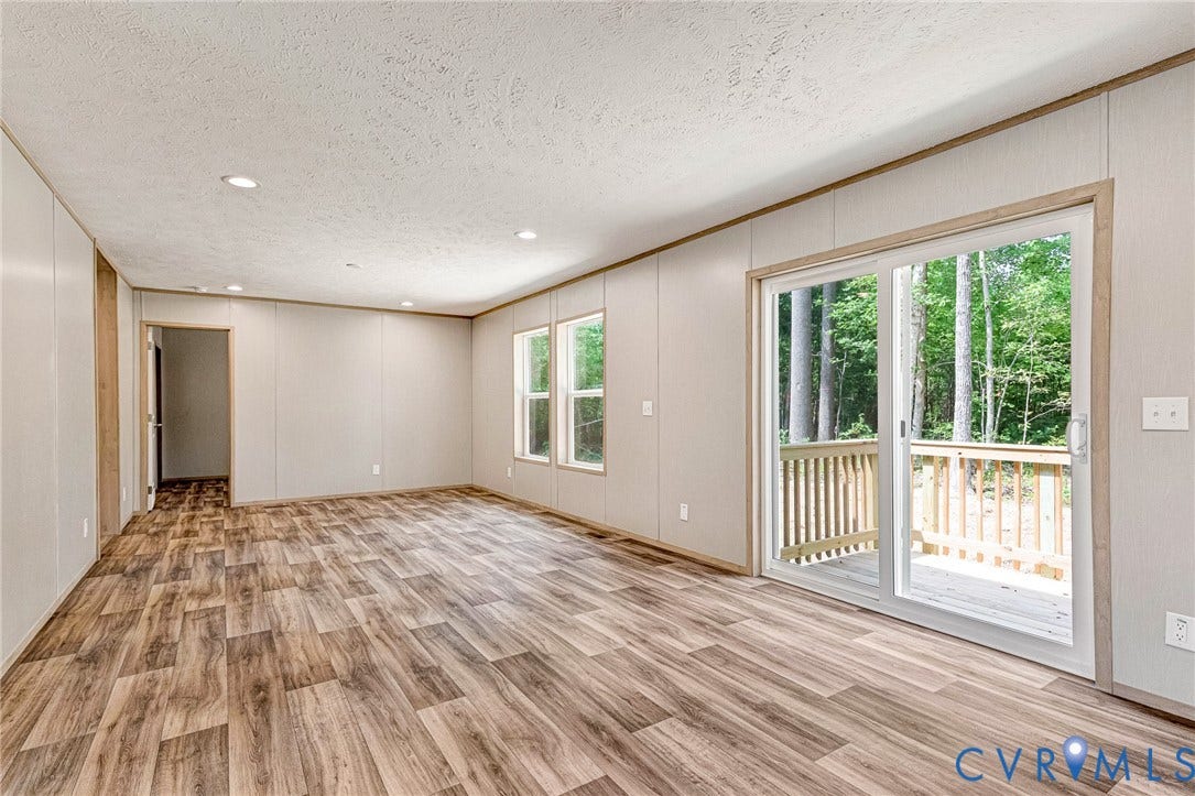 15263 Cross County Road, Mineral, VA 23117 15263 Cross County Road, Mineral, VA 23117