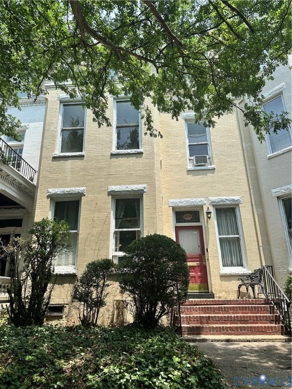 1524 Grove Avenue, Richmond, VA 23220 Brick facade with white window sills and lintels