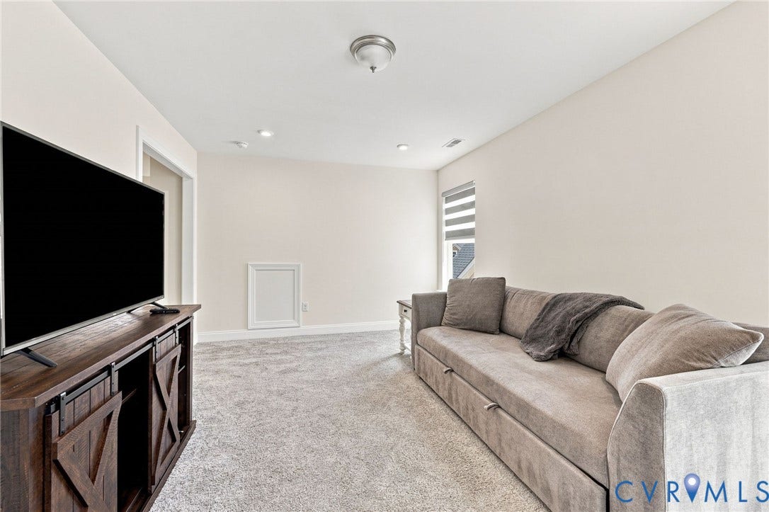 1818 Mainsail Lane, Chester, VA 23836 1818 Mainsail Lane, Chester, VA 23836