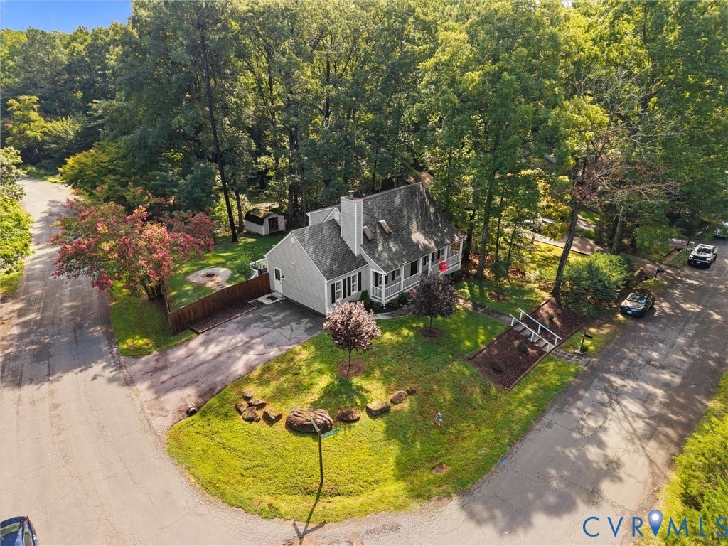 8212 Stone River Court, Chesterfield, VA 23235 8212 Stone River Court, Chesterfield, VA 23235