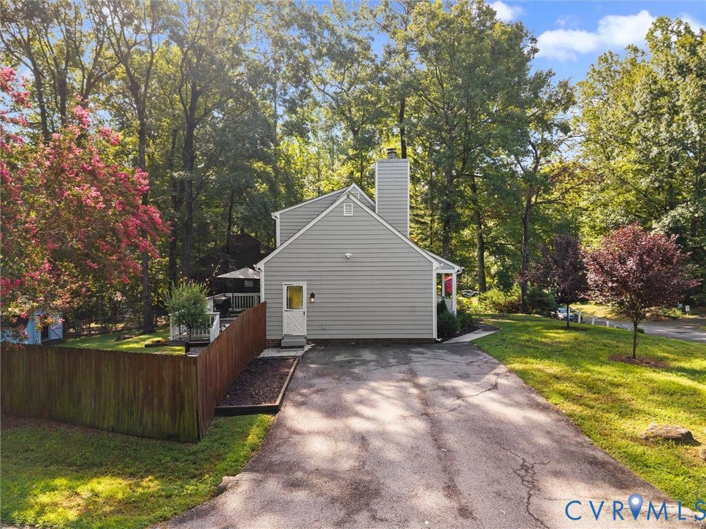 8212 Stone River Court, Chesterfield, VA 23235 8212 Stone River Court, Chesterfield, VA 23235