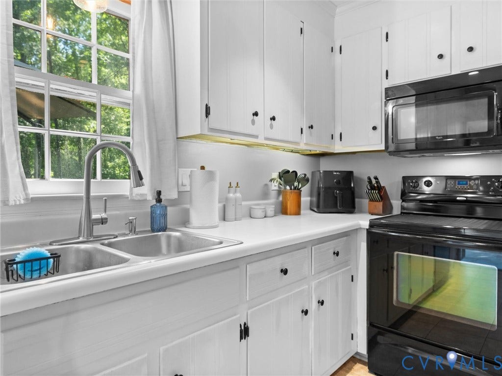 8212 Stone River Court, Chesterfield, VA 23235 8212 Stone River Court, Chesterfield, VA 23235