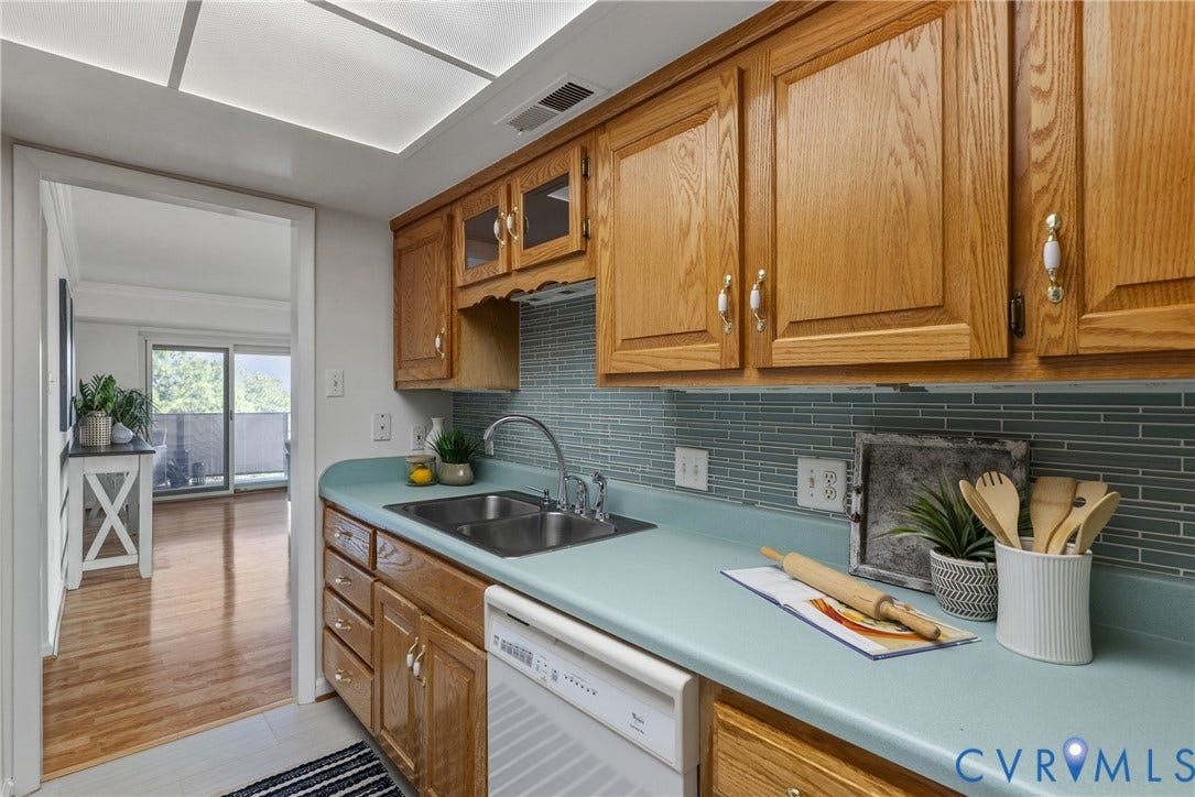 2956 Hathaway Road, #U911, Stratford Hills, Richmond, VA 23225