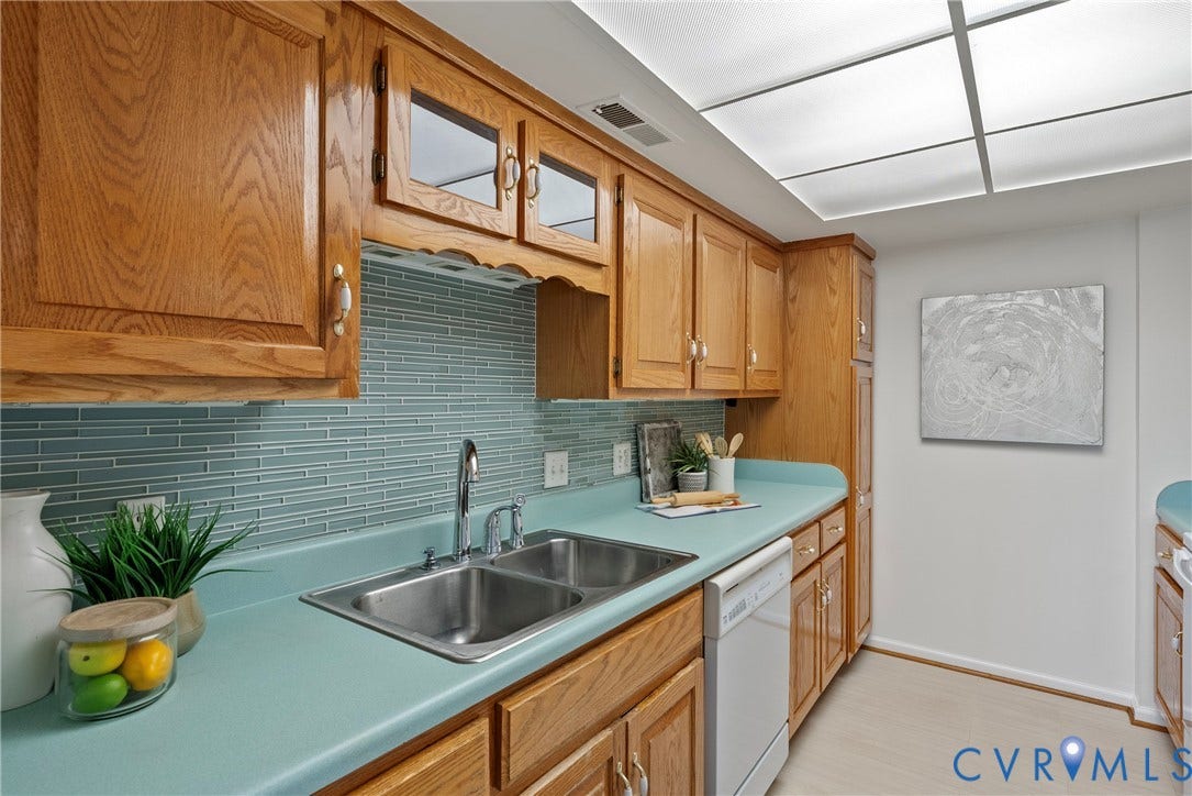 2956 Hathaway Road, #U911, Stratford Hills, Richmond, VA 23225
