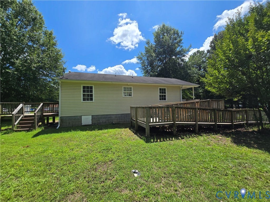 1019 Arizona Drive, Woodhaven, Richmond, VA 23224 Expansive wooden ramp and deck system