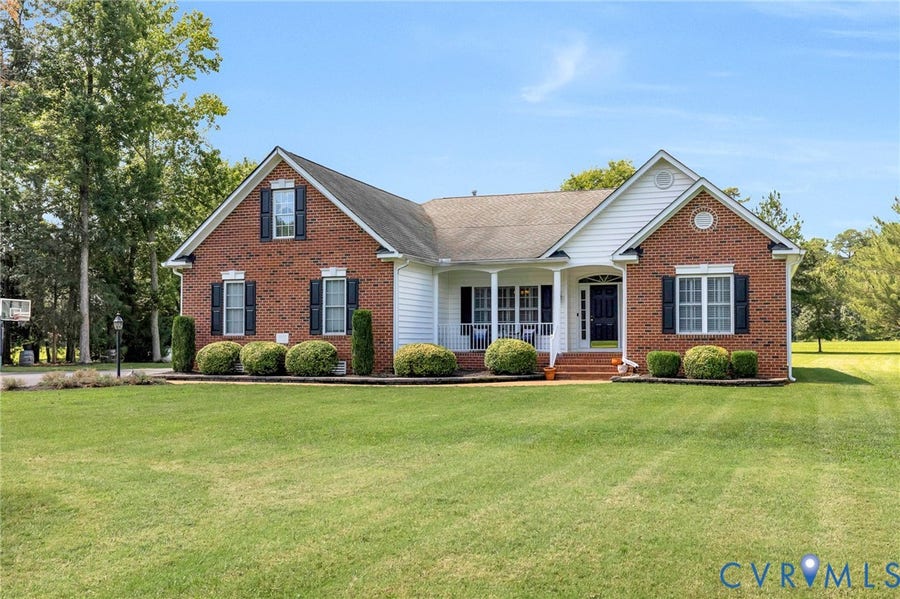 Property photo for 9991 Revolutionary Place, Mechanicsville, VA
