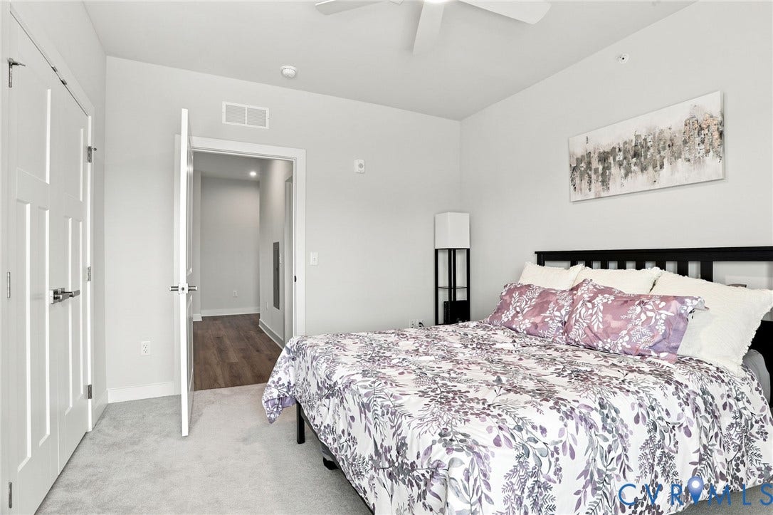 3900 Maze Runner Drive, #403, Midlothian, VA 23112 Neutral wall color, ceiling fan, and recessed lighting