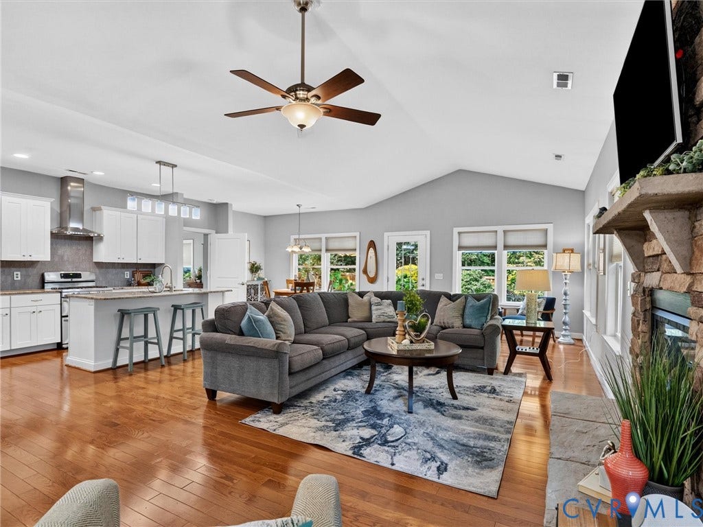 10042 Paddock Wood Terrace, Midlothian, VA 23112 10042 Paddock Wood Terrace, Midlothian, VA 23112
