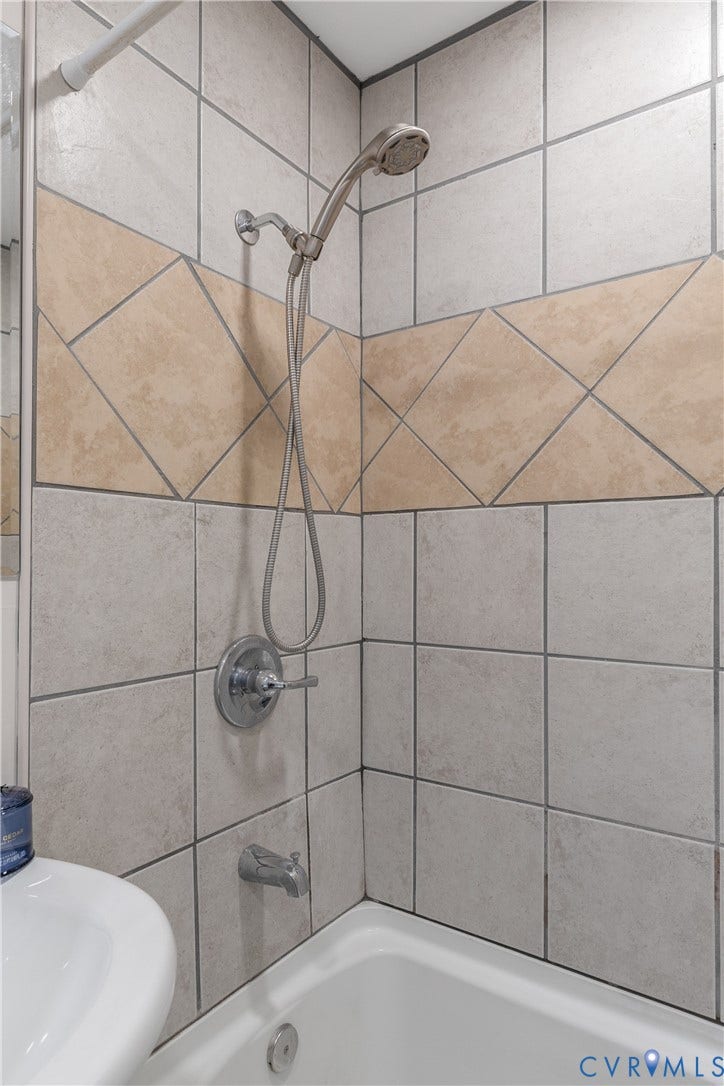 5943 Wainwright Drive, Richmond, VA 23225 5943 Wainwright Drive, Richmond, VA 23225
