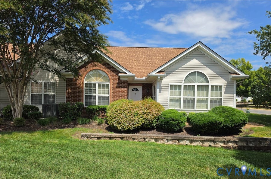 Property photo for 7230 Norwood Pond Court, Midlothian, VA