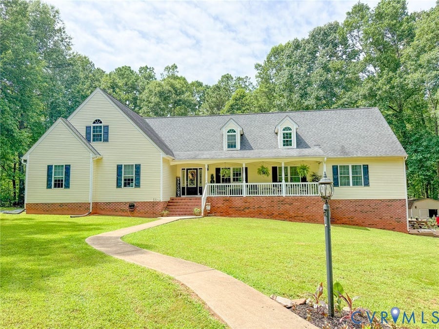 Property photo for 6082 Hungarytown Road, Blackstone, VA
