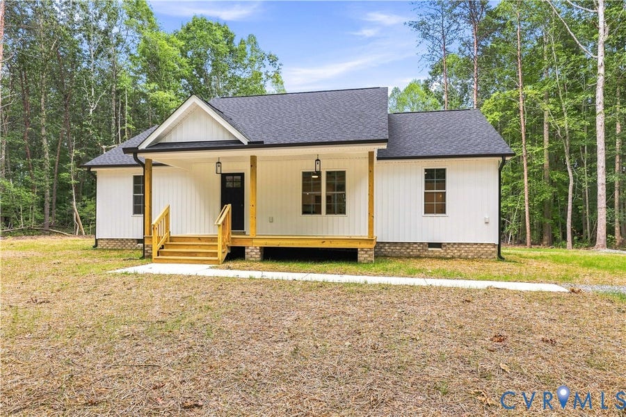 Property photo for 42 Clinton Farm Court, Cumberland, VA