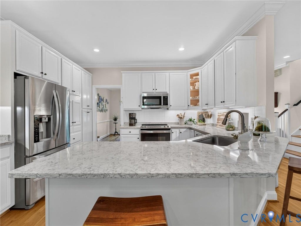 14509 Augusta Lane, Ashland, VA 23005 Beautiful Kitchen with Granite & SS!