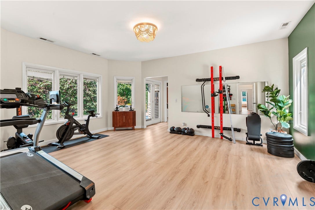 7 Gamebird Court, Hermitage Country Club, Manakin Sabot, VA 23103 1st floor primary bedroom