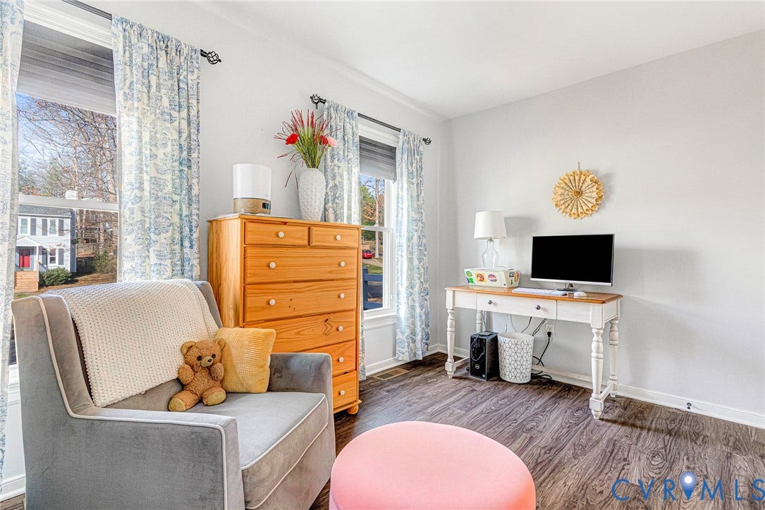 1st floor bedroom.