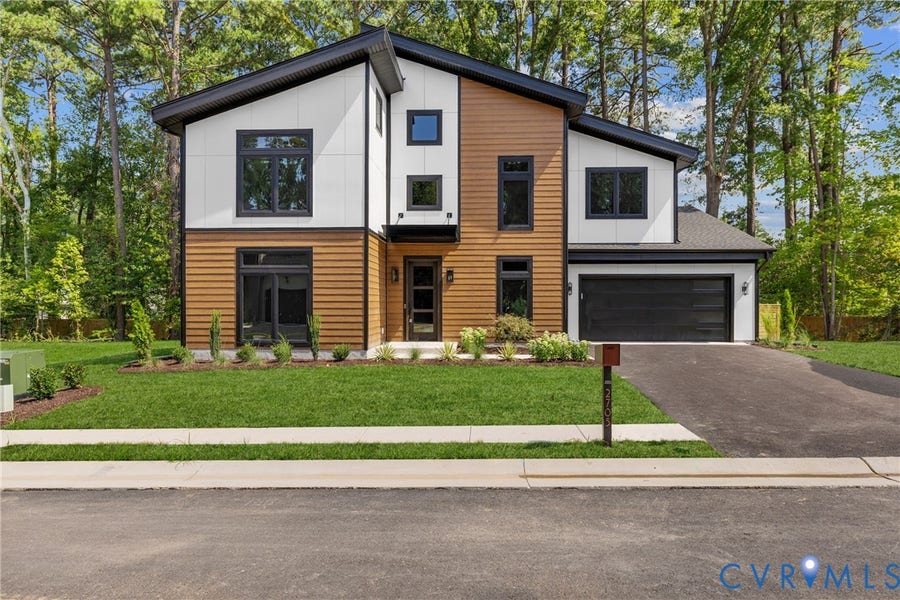 Property photo for 2705 Willoughton Lane, Richmond, VA