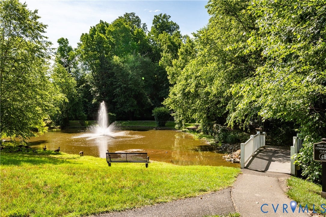 16100 Hampton Summit Drive, Chesterfield, VA 23832 Fountain